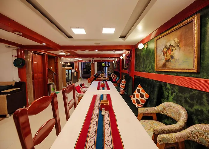 Avraham Hotel